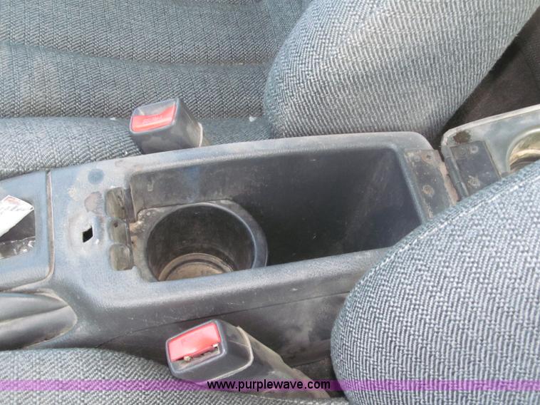 image for item B5276 2002 Chevrolet Cavalier