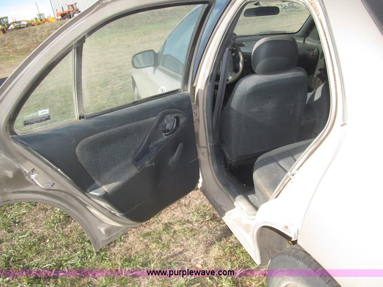 image for item B5276 2002 Chevrolet Cavalier