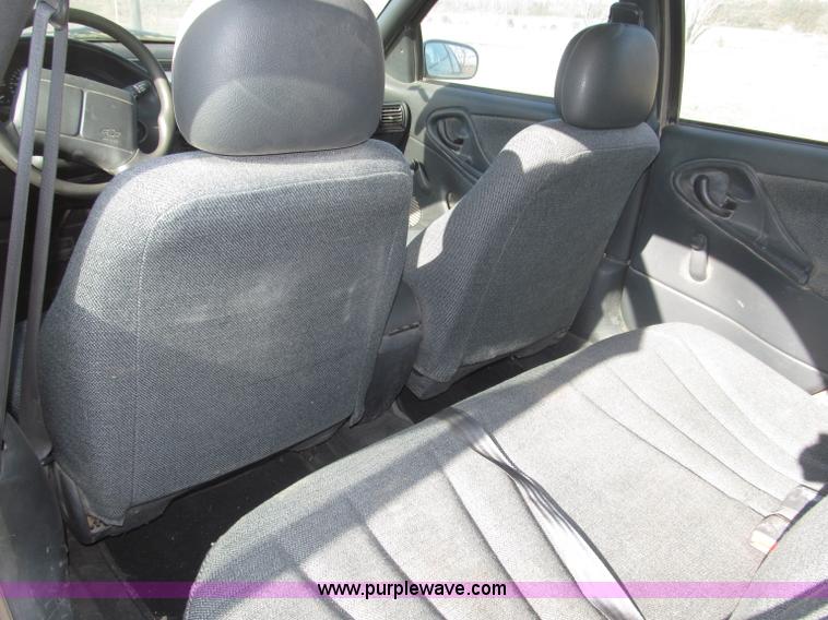 image for item B5276 2002 Chevrolet Cavalier