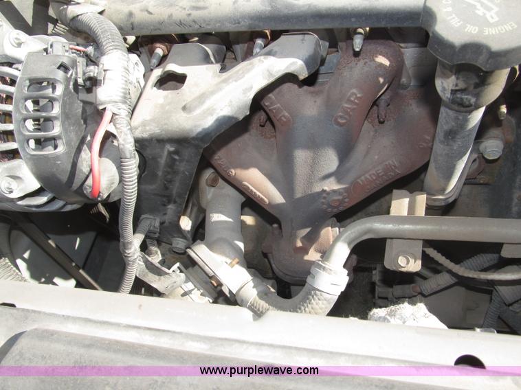 image for item B5276 2002 Chevrolet Cavalier