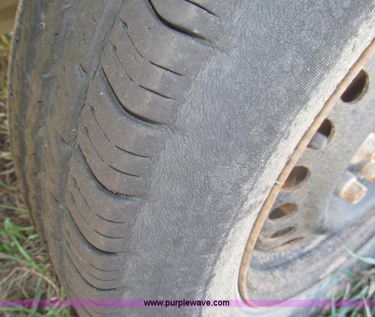 image for item B5276 2002 Chevrolet Cavalier