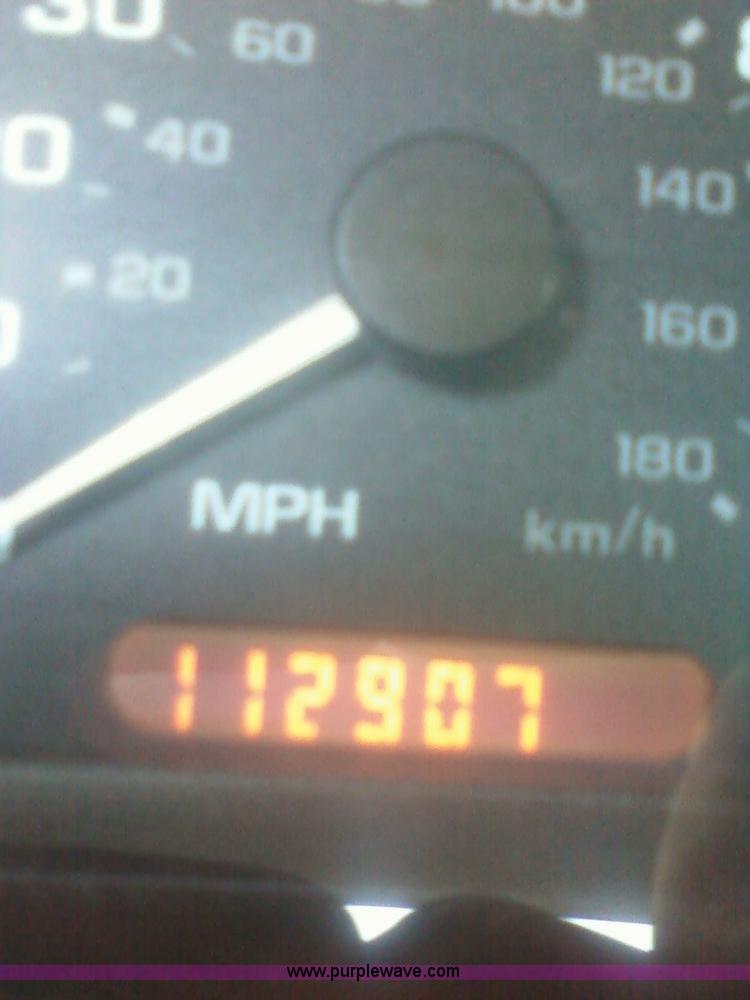 image for item B5276 2002 Chevrolet Cavalier