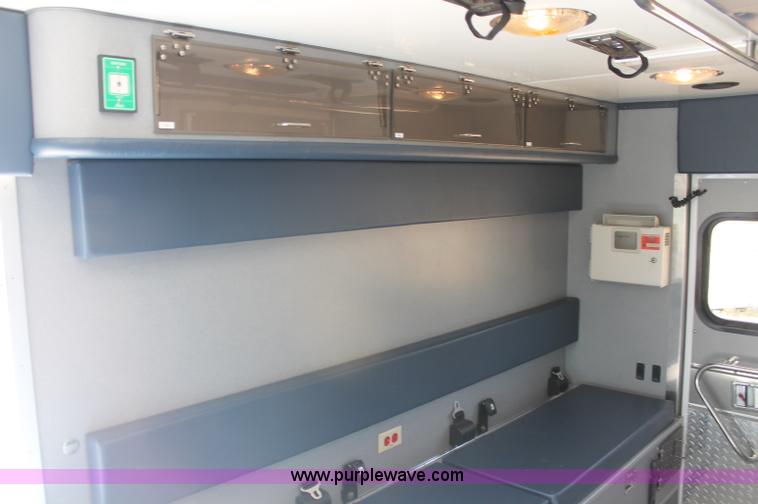 image for item C2711 2006 Ford Medtec E450 ambulance