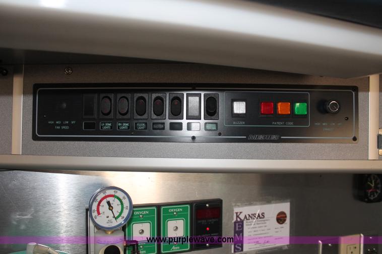 image for item C2711 2006 Ford Medtec E450 ambulance