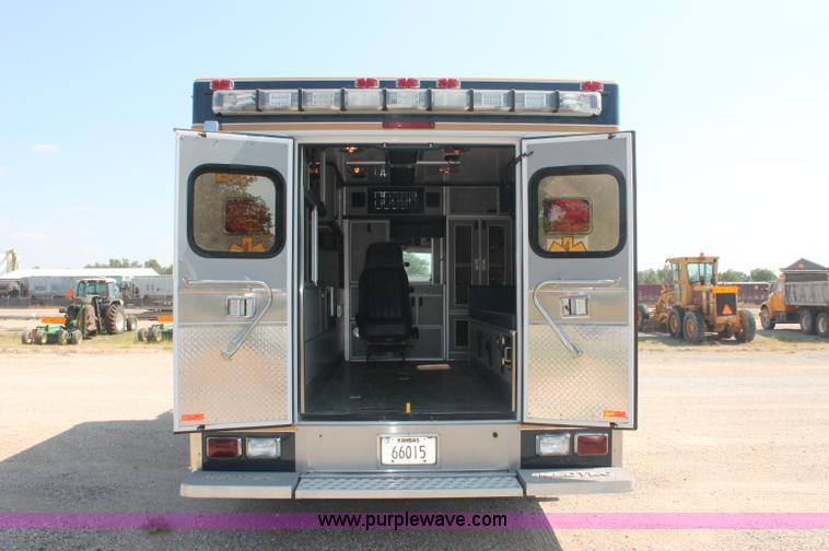 image for item C2711 2006 Ford Medtec E450 ambulance