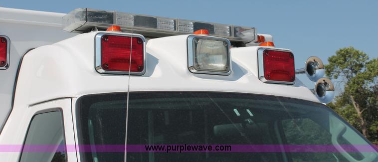 image for item C2711 2006 Ford Medtec E450 ambulance
