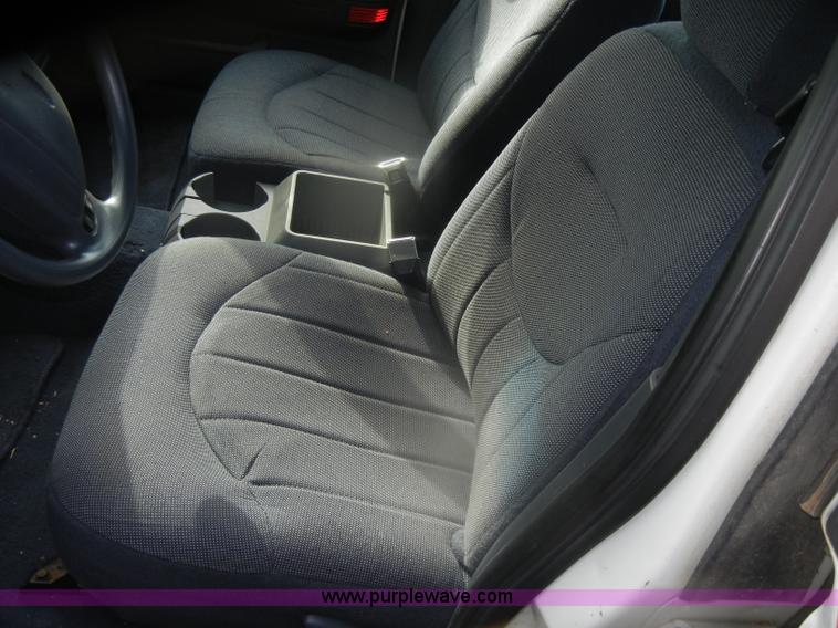 image for item D4642 2000 Ford Crown Victoria Police Interceptor