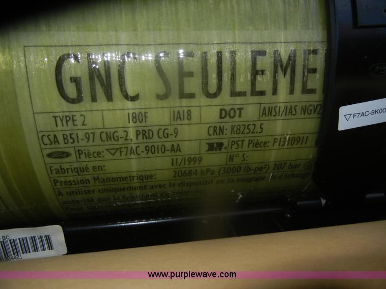 image for item D4642 2000 Ford Crown Victoria Police Interceptor