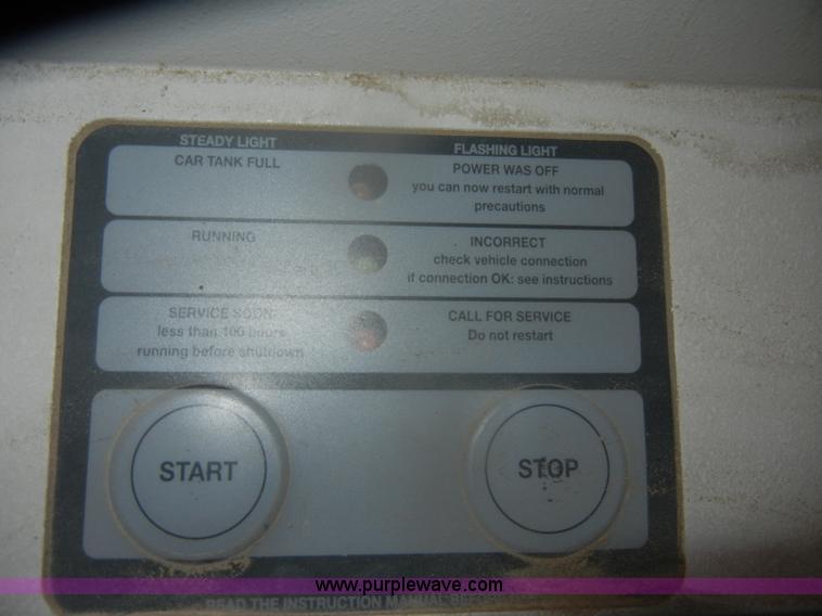 image for item D4642 2000 Ford Crown Victoria Police Interceptor