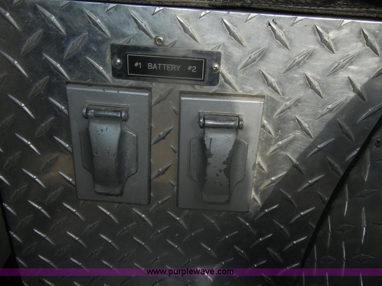 image for item D4643 1987 Ford 8000 fire truck