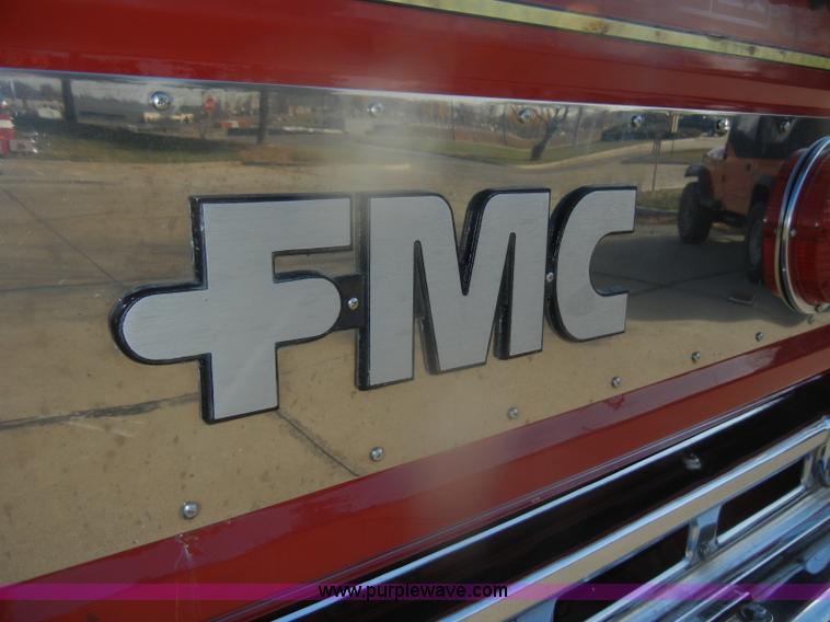 image for item D4643 1987 Ford 8000 fire truck