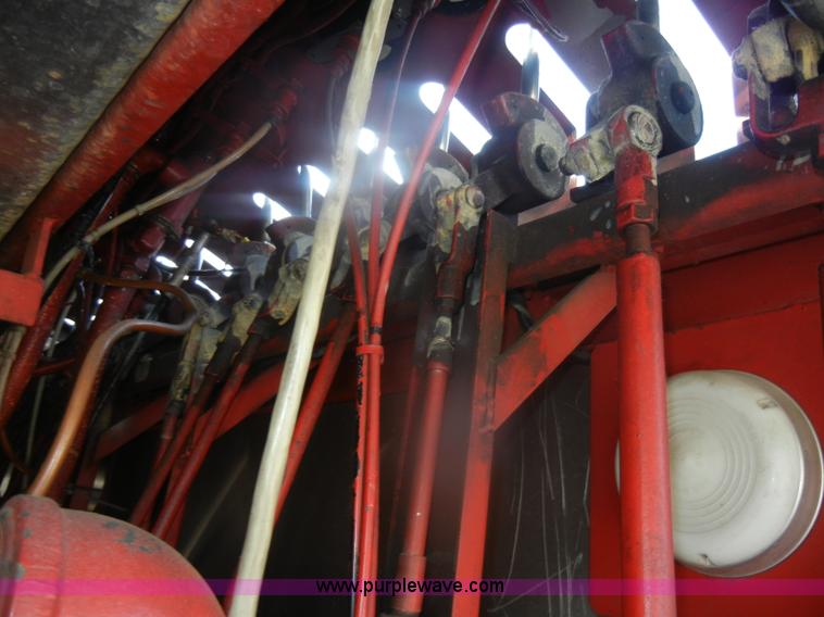 image for item D4643 1987 Ford 8000 fire truck