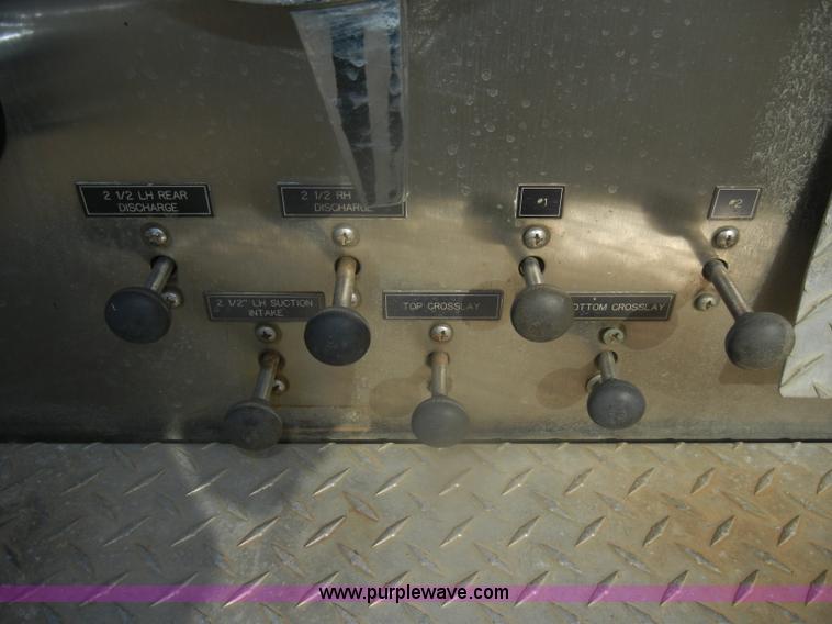 image for item D4643 1987 Ford 8000 fire truck