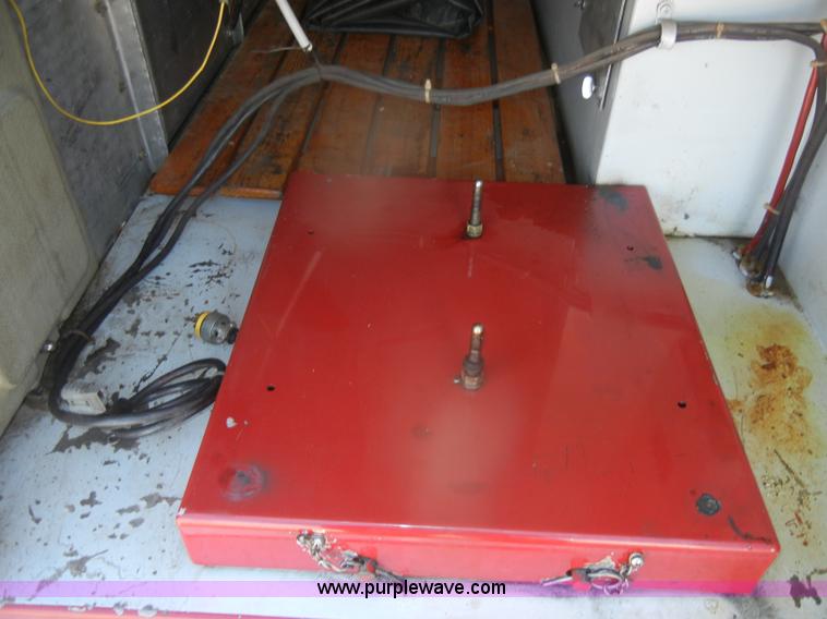 image for item D4643 1987 Ford 8000 fire truck