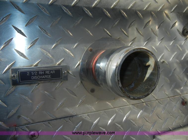 image for item D4643 1987 Ford 8000 fire truck