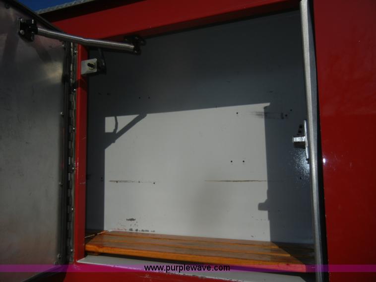 image for item D4643 1987 Ford 8000 fire truck