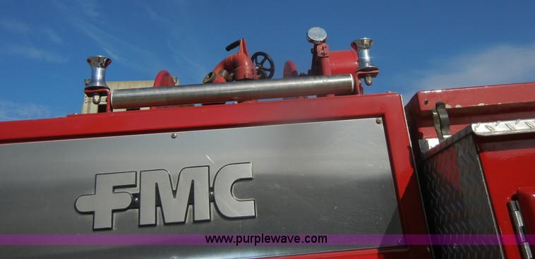 image for item D4643 1987 Ford 8000 fire truck