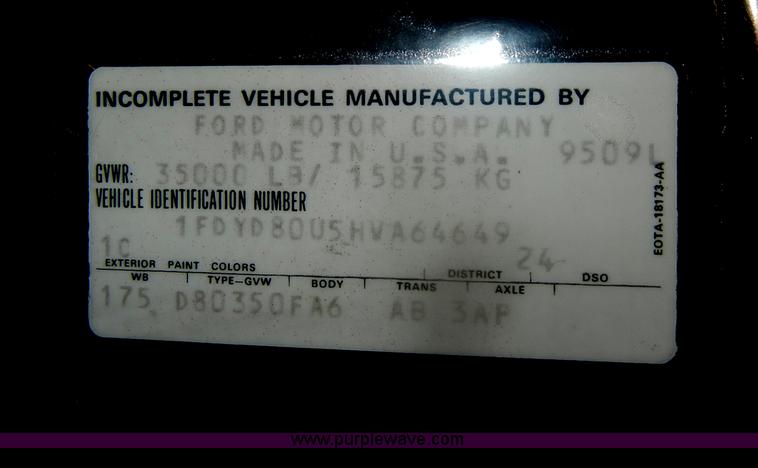 image for item D4643 1987 Ford 8000 fire truck