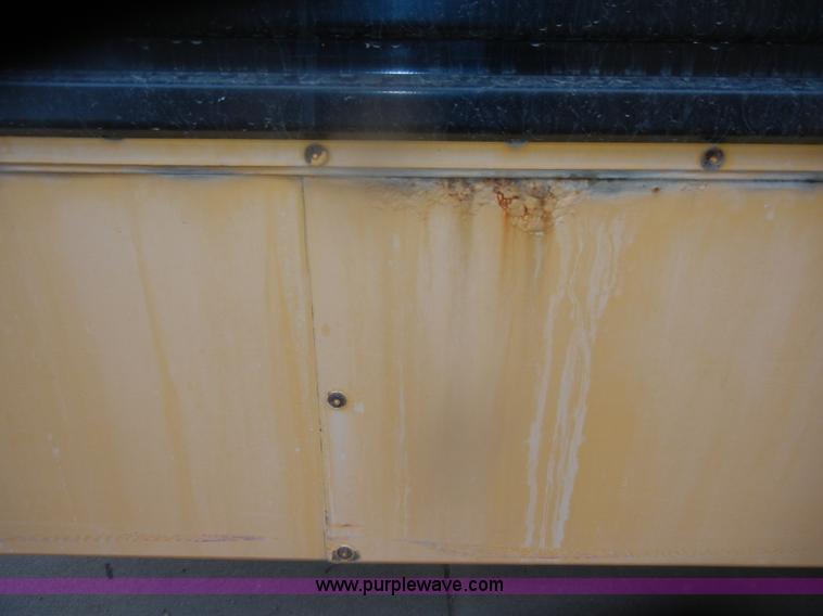 image for item D4673 1995 International 3800 school bus