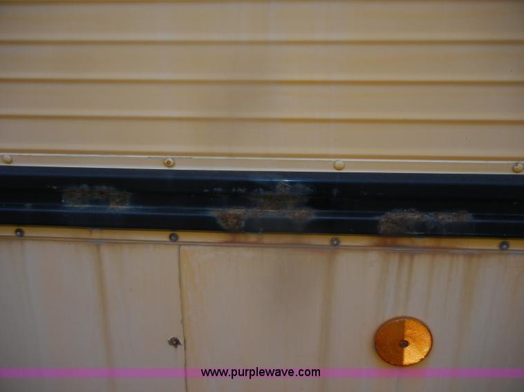 image for item D4673 1995 International 3800 school bus