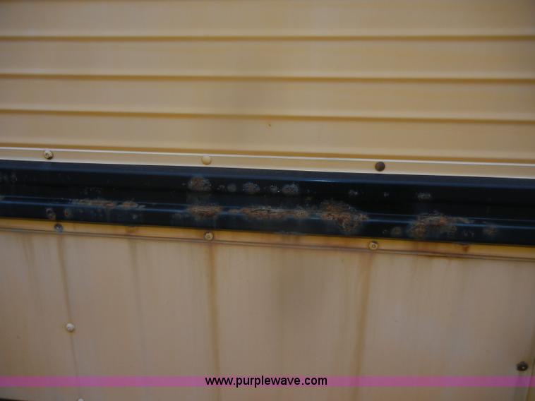 image for item D4673 1995 International 3800 school bus