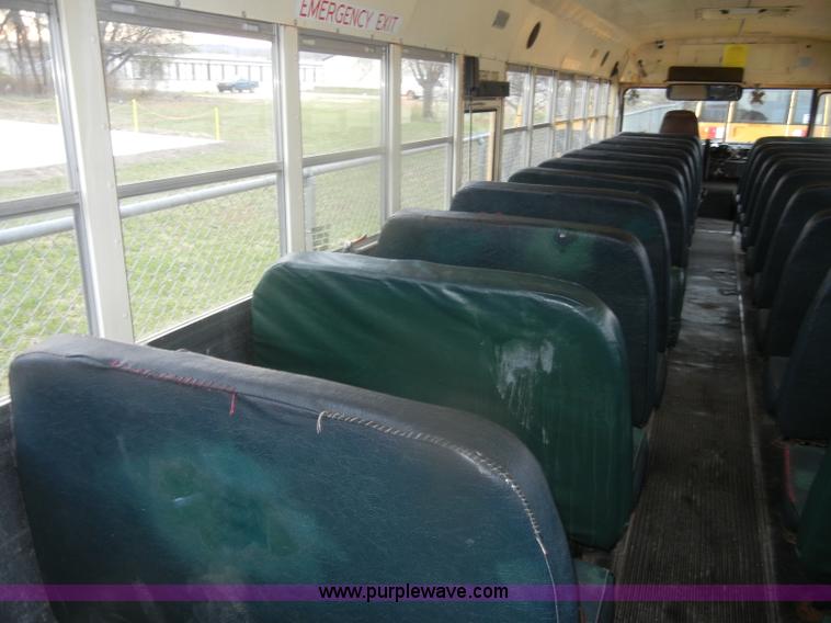 image for item D4674 1995 International 3800 school bus