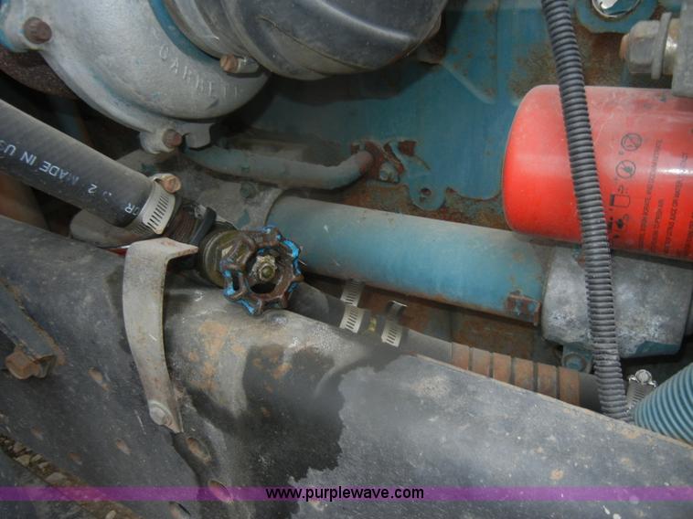 image for item D4674 1995 International 3800 school bus