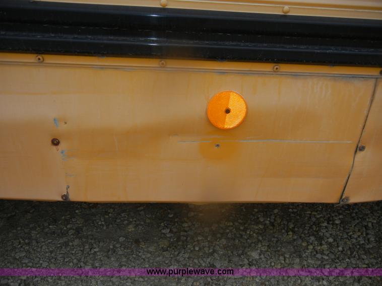 image for item D4674 1995 International 3800 school bus