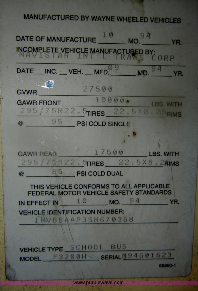 image for item D4674 1995 International 3800 school bus