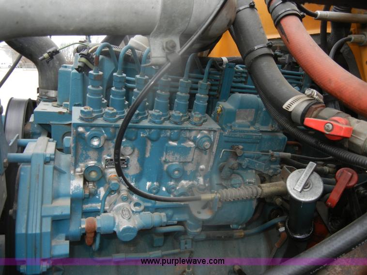 image for item D4675 1995 International 3800 school bus