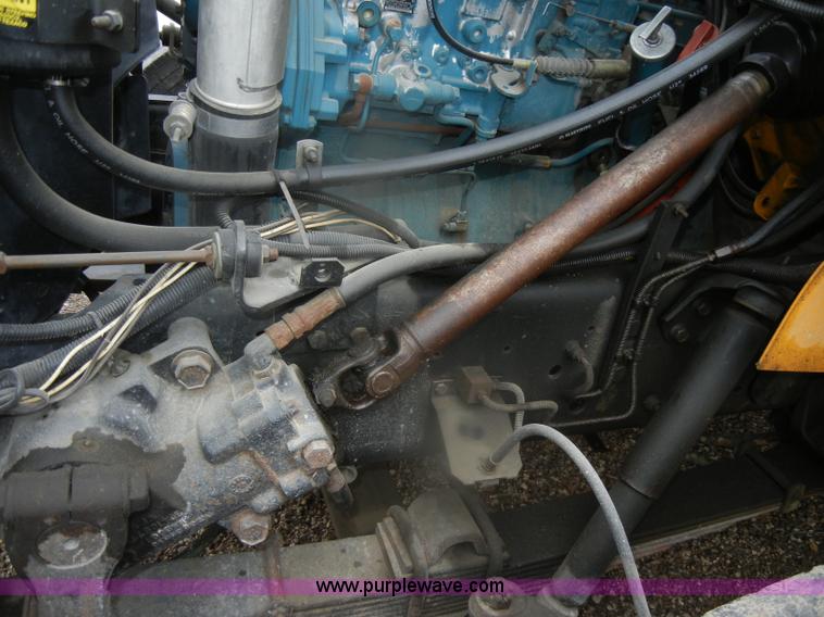 image for item D4675 1995 International 3800 school bus