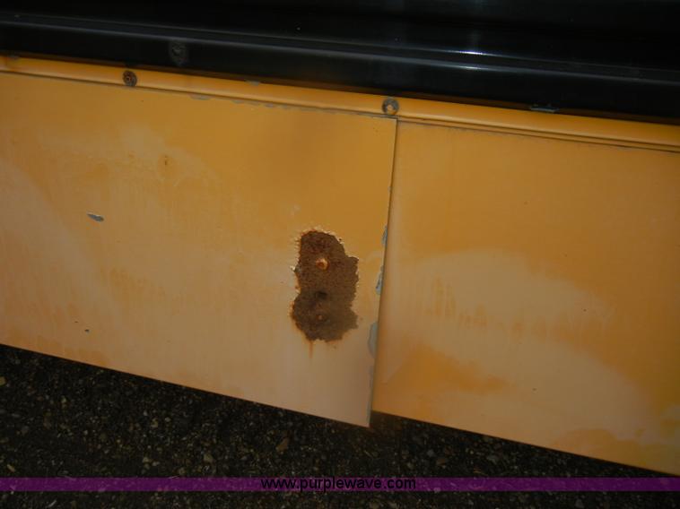 image for item D4675 1995 International 3800 school bus