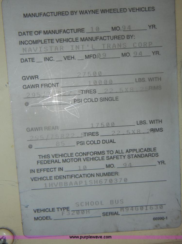 image for item D4675 1995 International 3800 school bus
