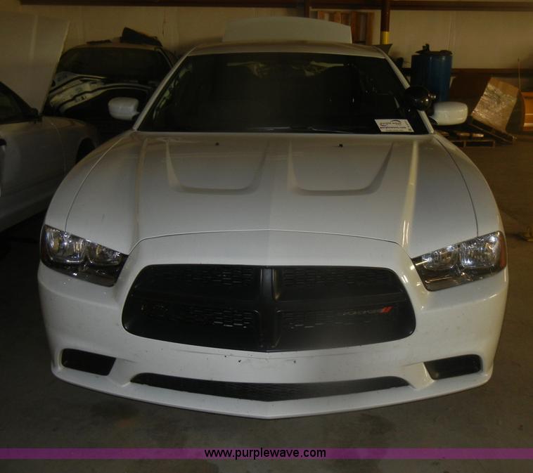 image for item D4713 2012 Dodge Charger SE Police