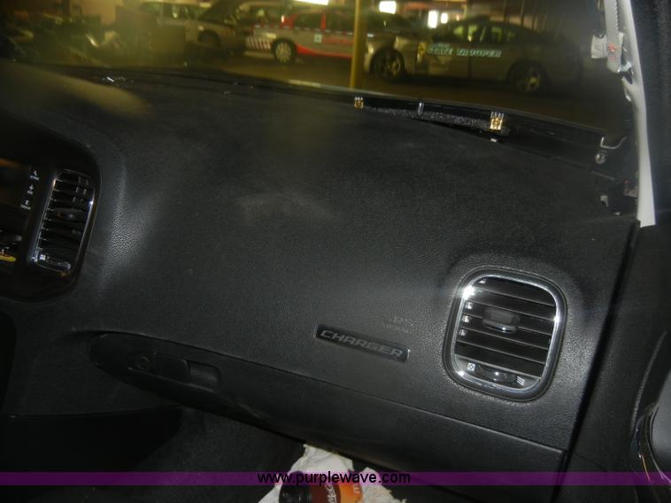 image for item D4713 2012 Dodge Charger SE Police