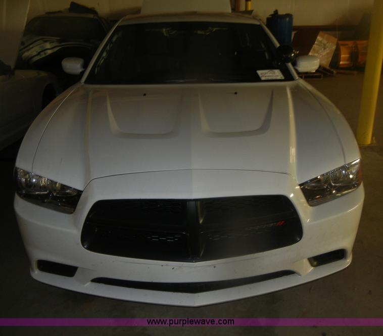 image for item D4713 2012 Dodge Charger SE Police