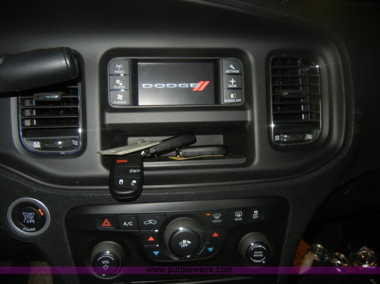 image for item D4713 2012 Dodge Charger SE Police