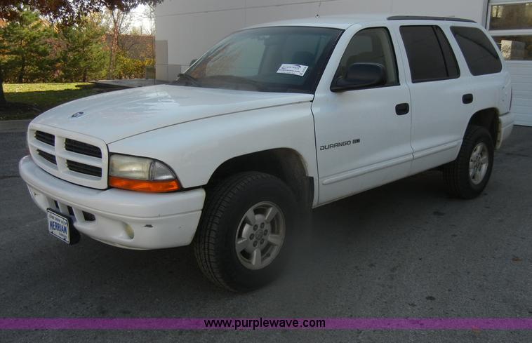 image for item D4728 2001 Dodge Durango SLT SUV