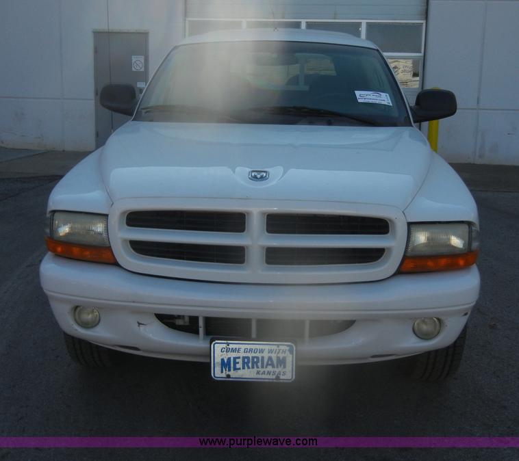 image for item D4728 2001 Dodge Durango SLT SUV