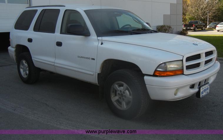 image for item D4728 2001 Dodge Durango SLT SUV