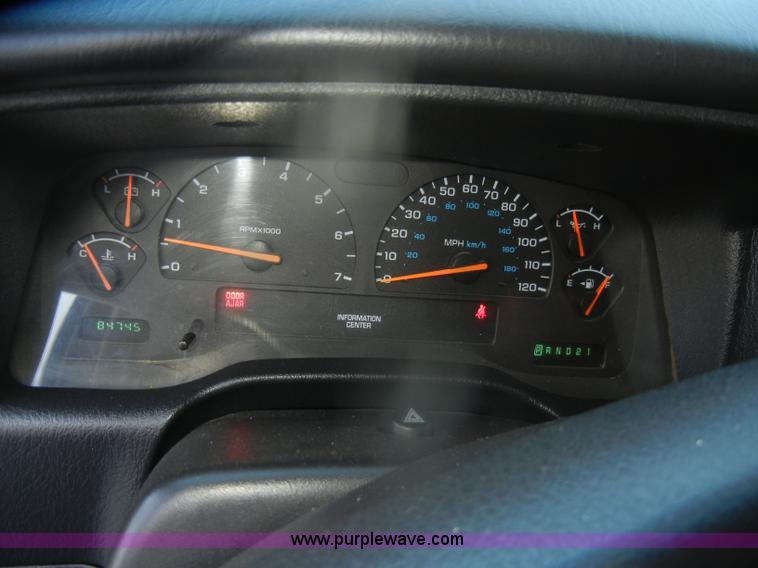 image for item D4728 2001 Dodge Durango SLT SUV