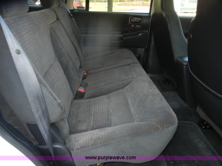 image for item D4728 2001 Dodge Durango SLT SUV