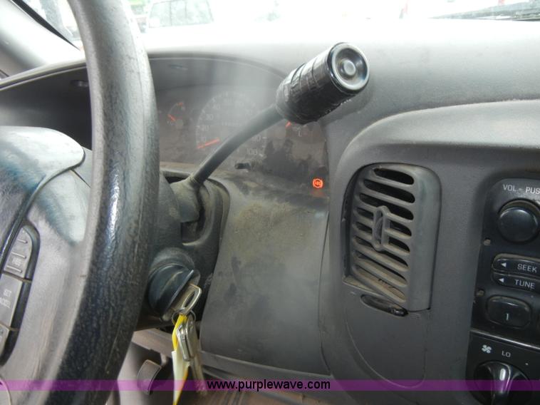 image for item D4732 1998 Ford F150 SuperCab pickup truck