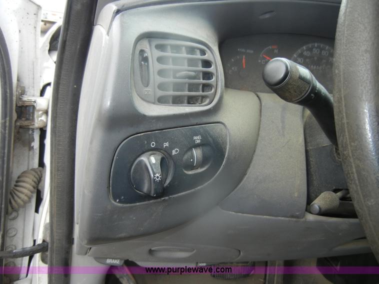 image for item D4732 1998 Ford F150 SuperCab pickup truck