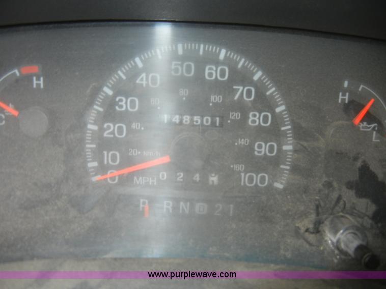 image for item D4732 1998 Ford F150 SuperCab pickup truck