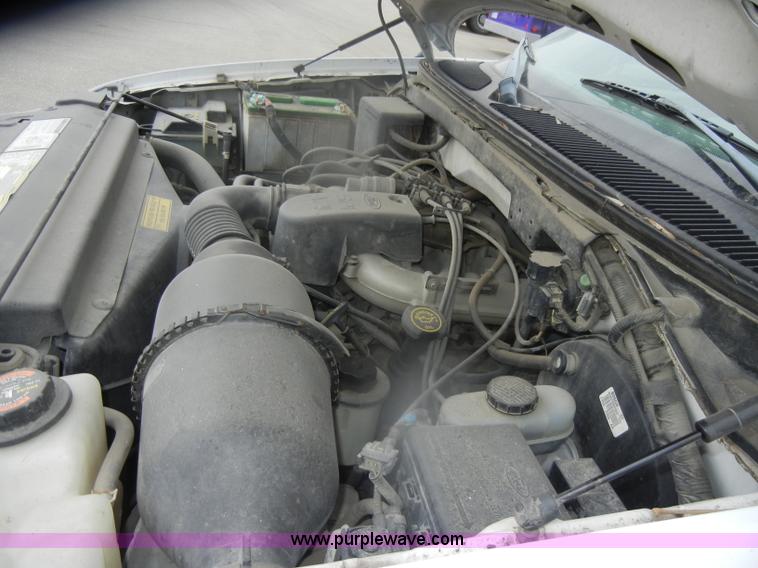 image for item D4732 1998 Ford F150 SuperCab pickup truck