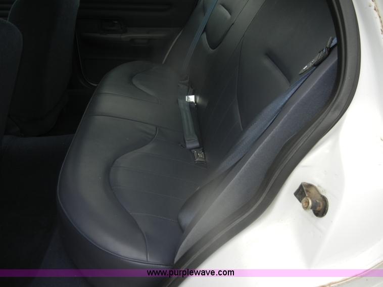 image for item D4733 2000 Ford Crown Victoria Police Interceptor