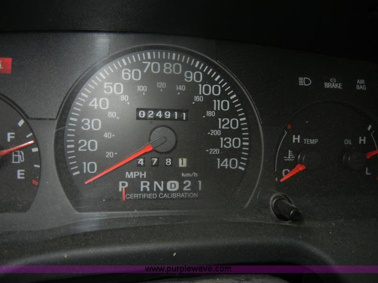 image for item D4733 2000 Ford Crown Victoria Police Interceptor