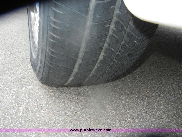 image for item D4733 2000 Ford Crown Victoria Police Interceptor