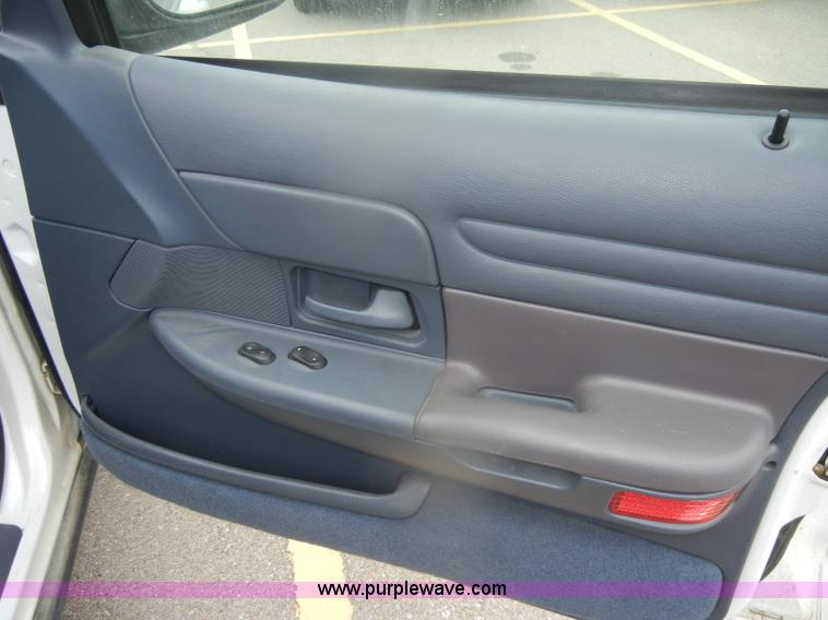 image for item D4733 2000 Ford Crown Victoria Police Interceptor